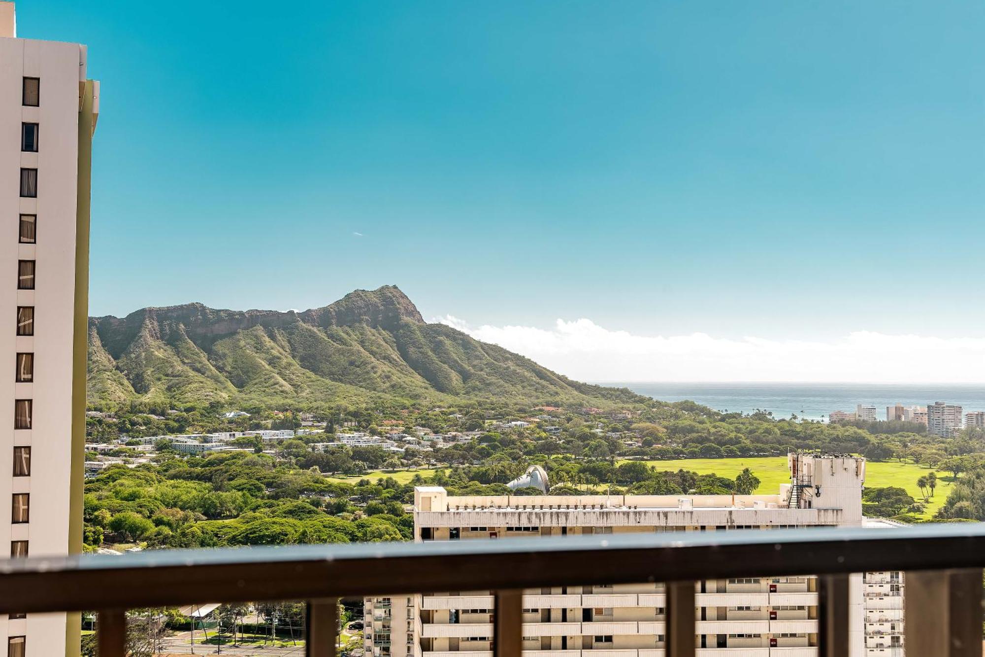 Apartamento Waikiki Banyan: Diamond Head And Ocean View Condo!
