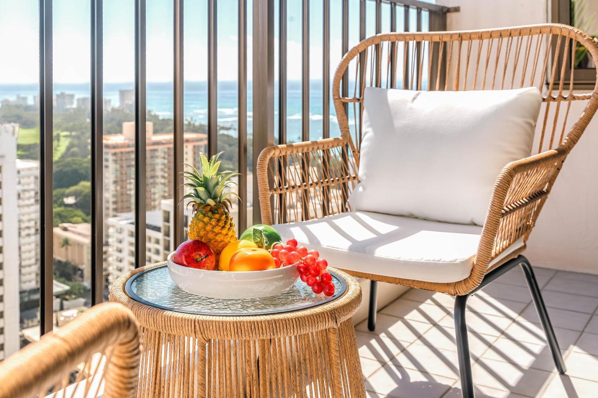 Waikiki Banyan: Diamond Head And Ocean View Condo! Apartment Honolulu