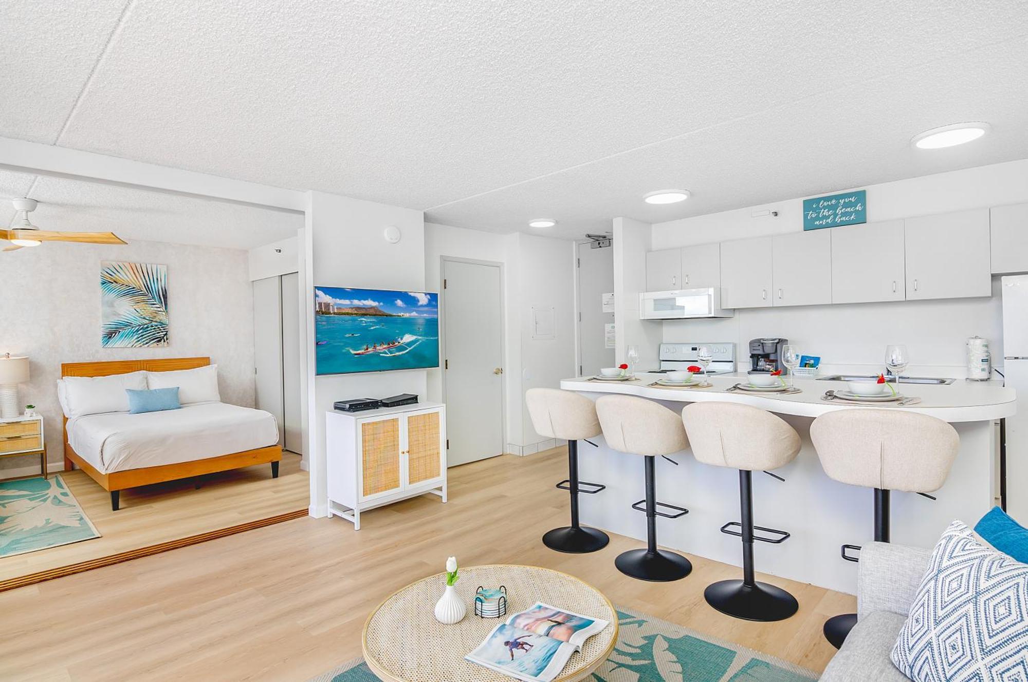 Waikiki Banyan: Diamond Head And Ocean View Condo! Apartment Honolulu